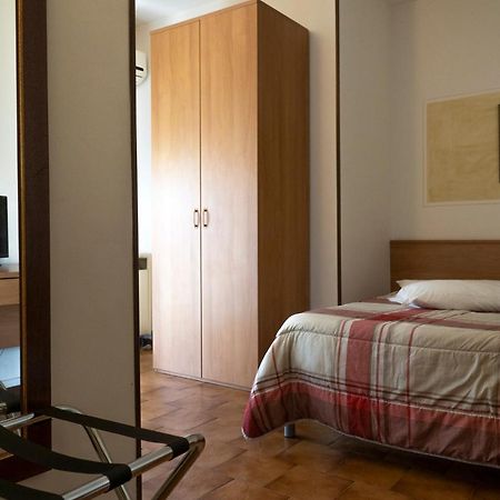 Hotel La Vela Castelnuovo Rangone Экстерьер фото